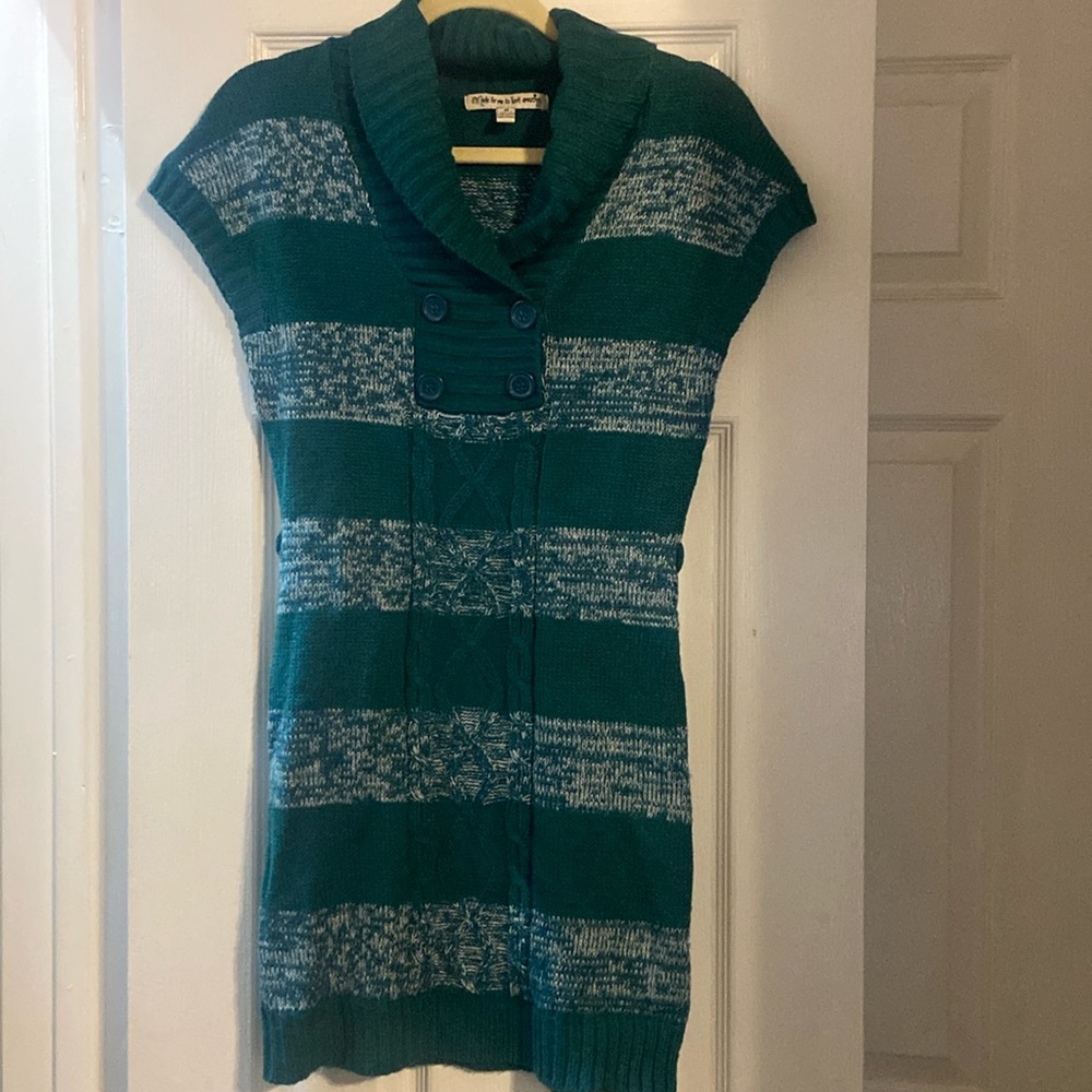 Juniors medium sweater dress. Size medium Brand Made for me to look amazing